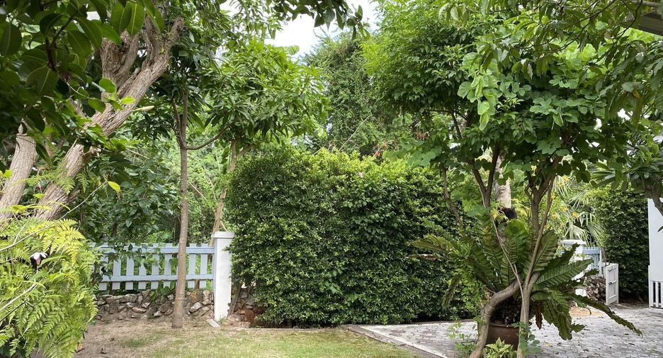 For sale 3 bedrooms house in Cha Am, Phetchaburi
