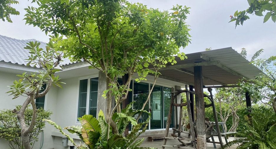 For sale 3 bedrooms house in Cha Am, Phetchaburi