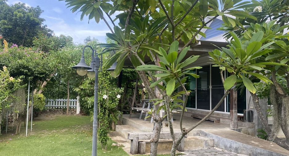 For sale 3 bedrooms house in Cha Am, Phetchaburi