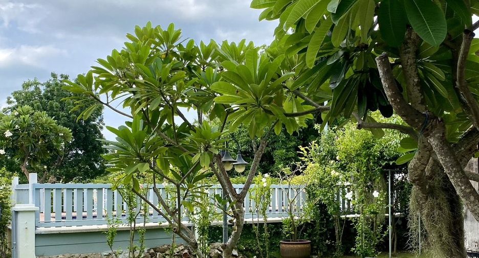 For sale 3 bedrooms house in Cha Am, Phetchaburi