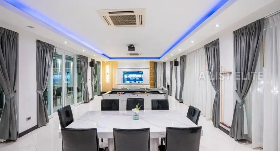 Haus zur Miete mit 5 Zimmer in Bang Lamung, Chonburi