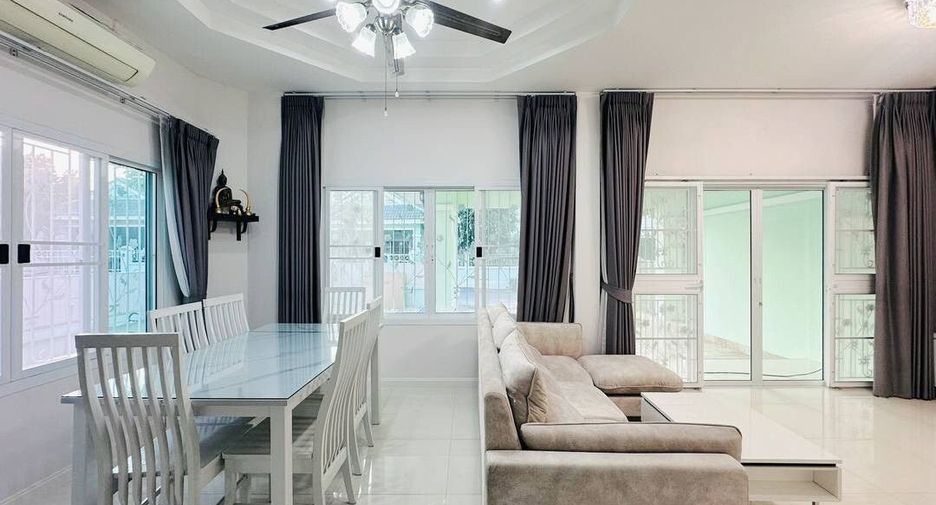For rent 3 bedrooms house in Bang Lamung, Chonburi