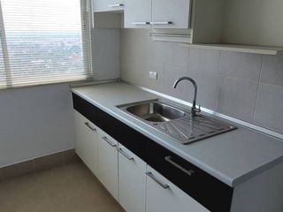 Продажа 2 спальни кондо в Пхаси Чароен, Бангкок