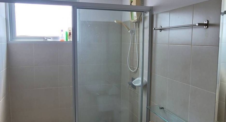 For sale 2 bedrooms condo in Phasi Charoen, Bangkok