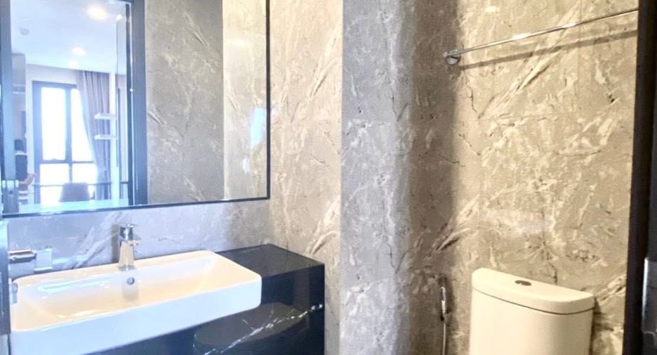 For rent studio condo in Khlong Toei, Bangkok