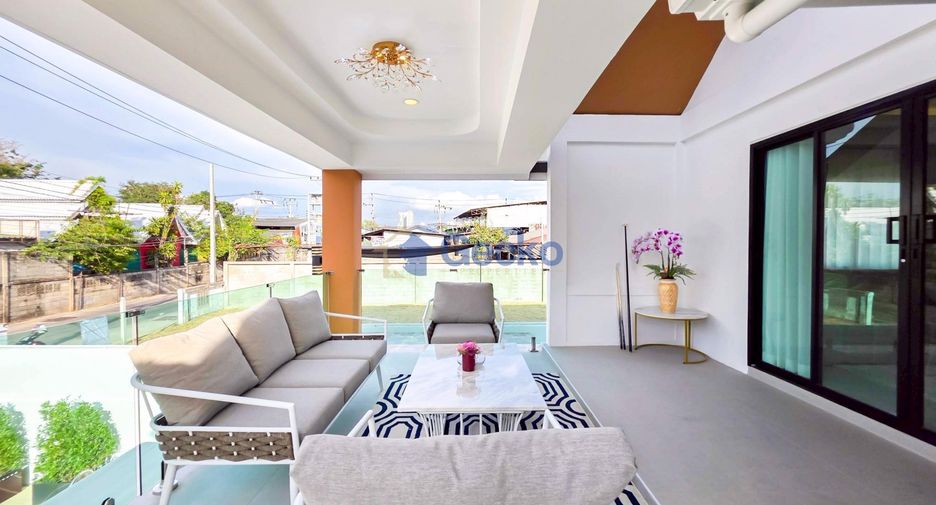 Casa en venta de 5 habitaciones en Bang Lamung, Chonburi