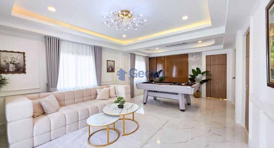 Casa en venta de 5 habitaciones en Bang Lamung, Chonburi