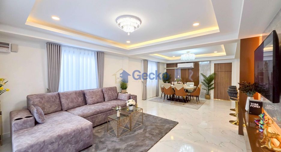 Casa en venta de 5 habitaciones en Bang Lamung, Chonburi