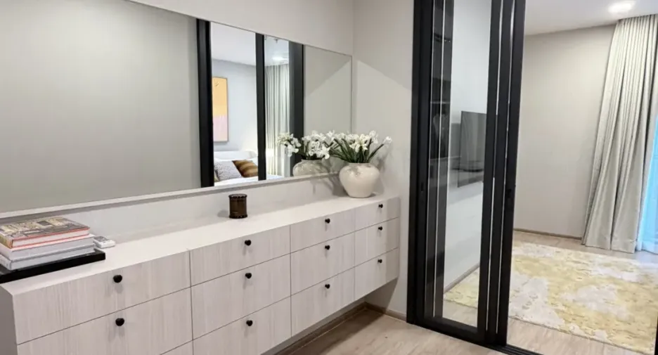 For rent 2 bedrooms condo in Ratchathewi, Bangkok
