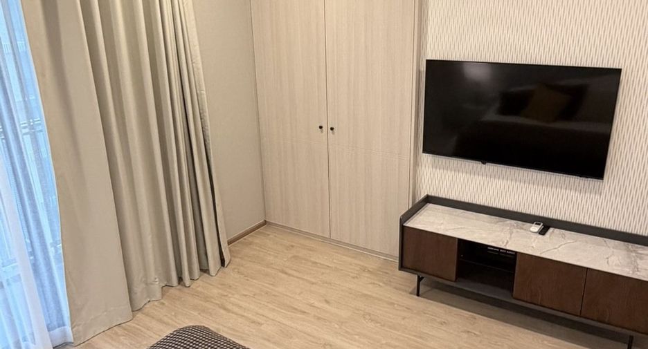 For rent 2 bedrooms condo in Ratchathewi, Bangkok