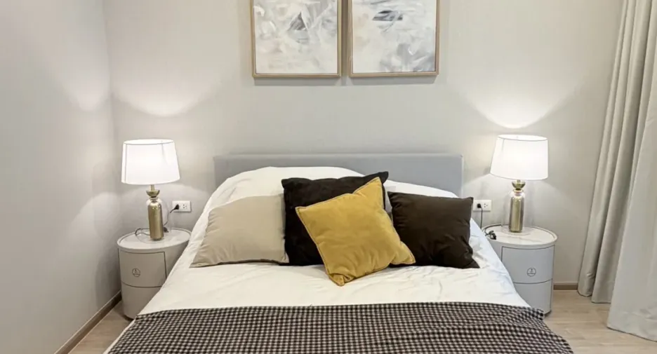 For rent 2 bedrooms condo in Ratchathewi, Bangkok