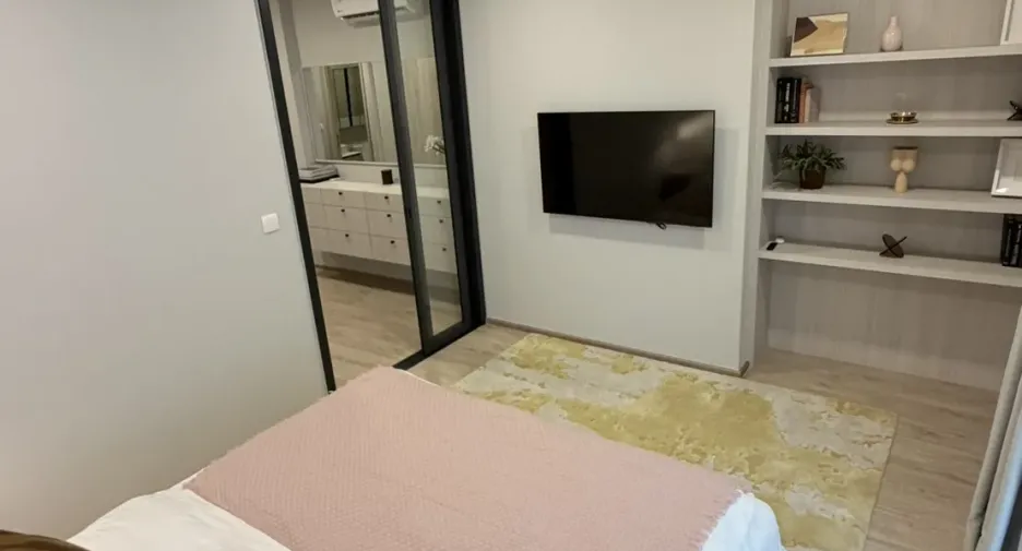 For rent 2 bedrooms condo in Ratchathewi, Bangkok