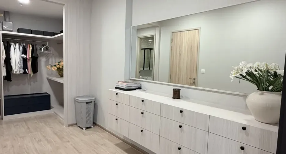 For rent 2 bedrooms condo in Ratchathewi, Bangkok