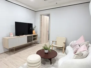 For rent 2 bedrooms condo in Ratchathewi, Bangkok