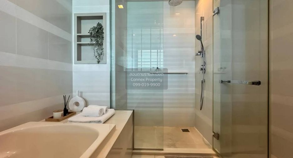 For rent 2 bedrooms condo in Khlong Toei, Bangkok