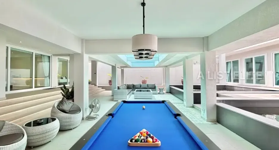 For rent 6 bedrooms house in Bang Lamung, Chonburi