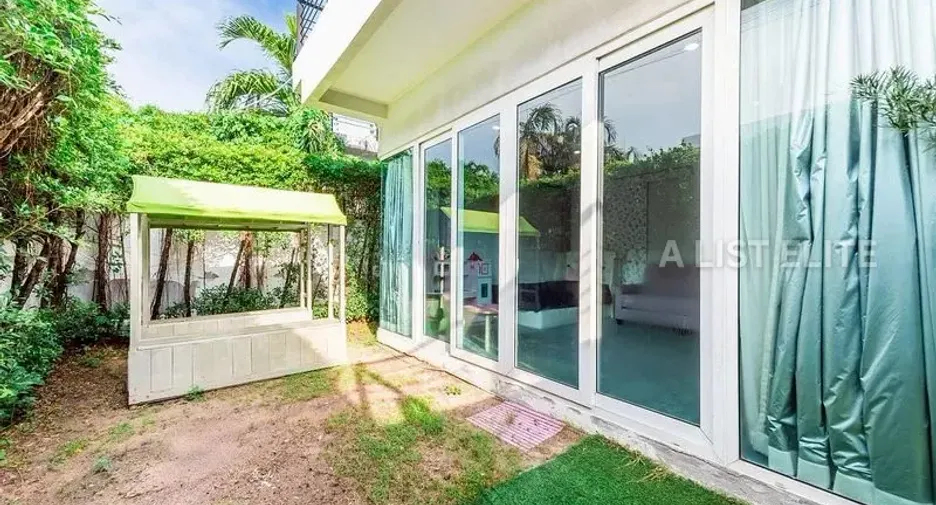 Casa en venta de 4 habitaciones en Sattahip, Chonburi