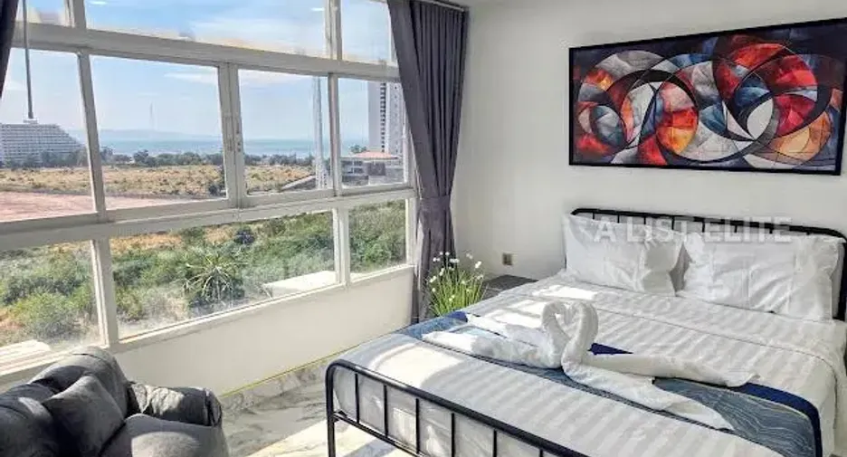 Condo en alquiler de 3 habitaciones en Bang Lamung, Chonburi
