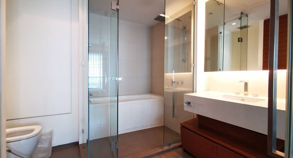 For sale 1 bed condo in Sathon, Bangkok