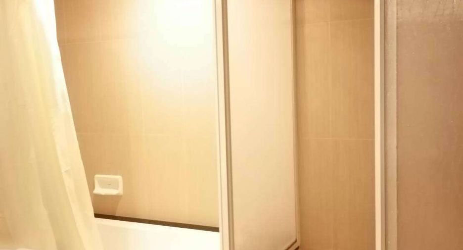 For rent 3 bedrooms condo in Bang Na, Bangkok