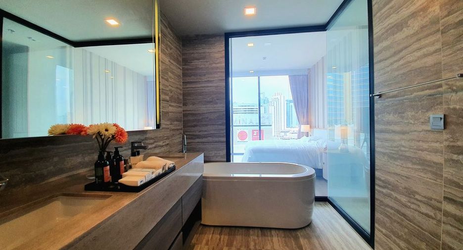 Wohnung zur Miete und zum Kauf mit 2 Zimmer in Khlong Toei, Bangkok