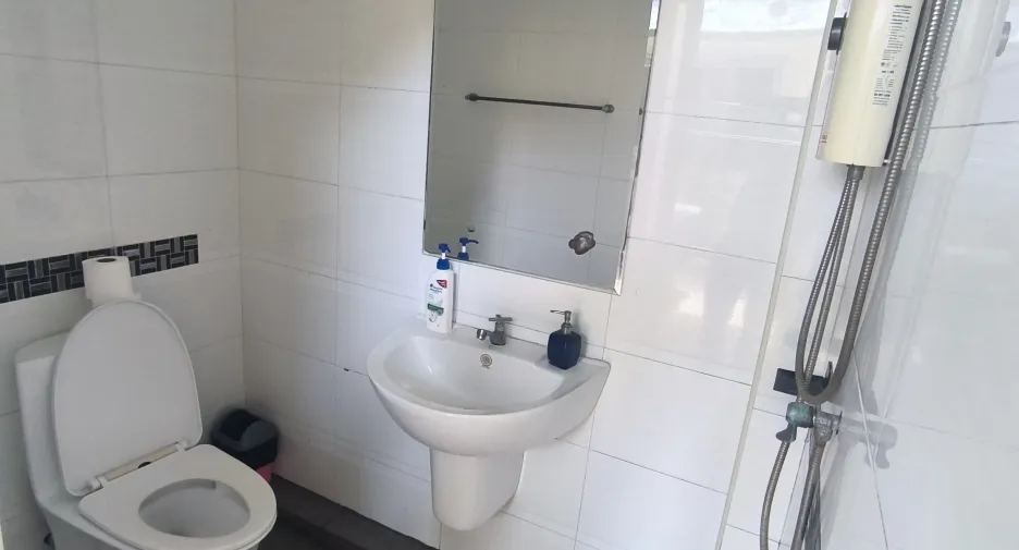 Casa en venta de 8 habitaciones en Thalang, Phuket