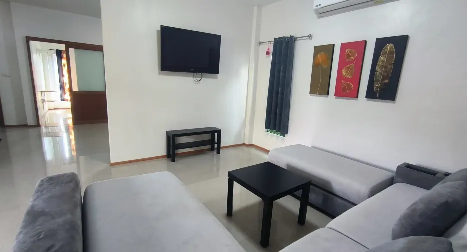 Casa en venta de 8 habitaciones en Thalang, Phuket