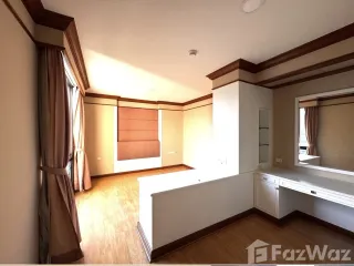 For rent 3 ベッドルーム condo in Pathum Wan, Bangkok