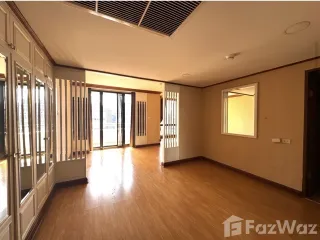 For rent 3 ベッドルーム condo in Pathum Wan, Bangkok