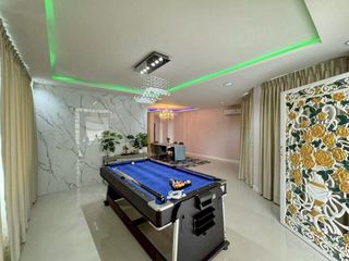 Haus zum Kauf mit 5 Zimmer in Bang Lamung, Chonburi