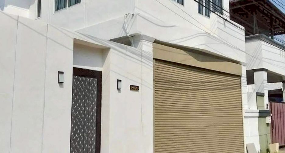 Haus zum Kauf mit 5 Zimmer in Bang Lamung, Chonburi