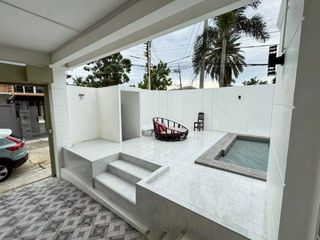 Haus zum Kauf mit 5 Zimmer in Bang Lamung, Chonburi