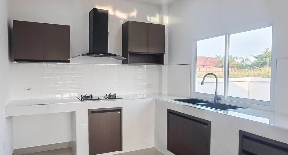 For sale 3 bedrooms house in Bang Lamung, Chonburi