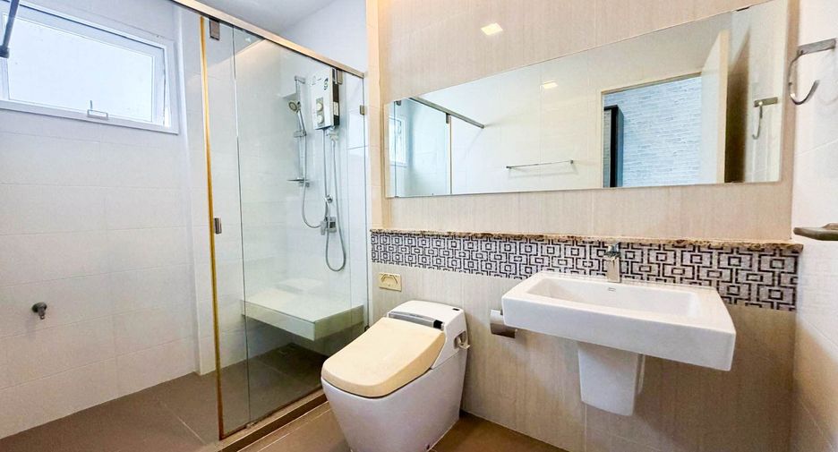 For rent 4 bedrooms house in Mueang Phuket, Phuket