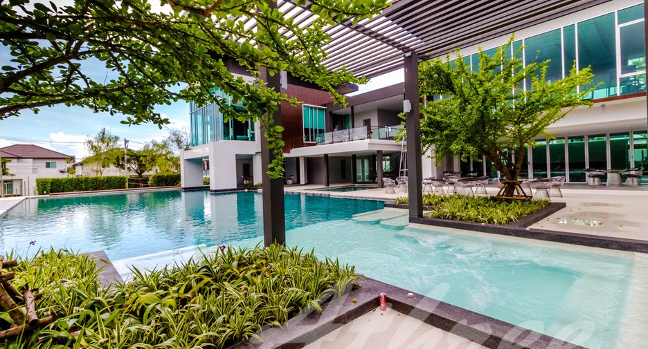 For rent 4 bedrooms house in Mueang Phuket, Phuket