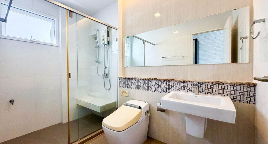 For rent 4 bedrooms house in Mueang Phuket, Phuket