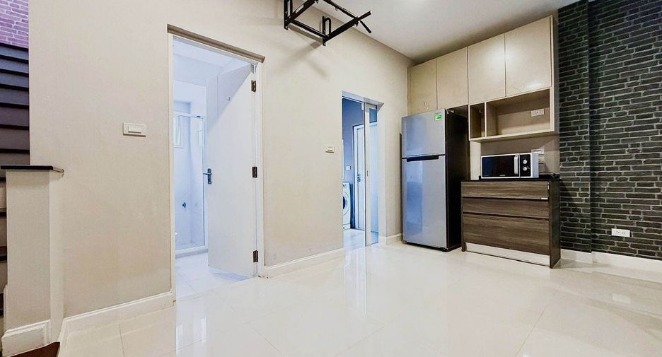 For rent 4 bedrooms house in Mueang Phuket, Phuket