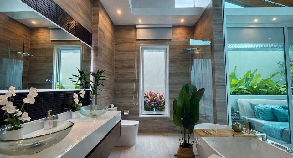For sale 3 bedrooms villa in Mueang Phuket, Phuket