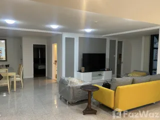 For rent 3 bedrooms condo in Pathum Wan, Bangkok