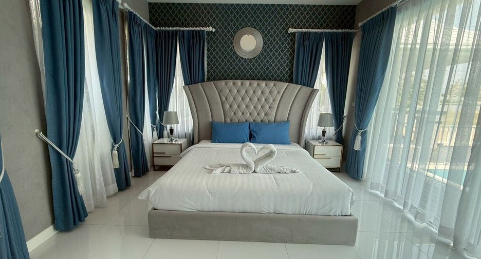 For rent 4 bedrooms villa in Hua Hin, Prachuap Khiri Khan
