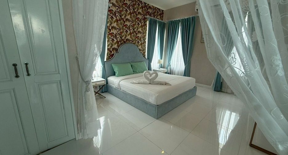 For rent 4 bedrooms villa in Hua Hin, Prachuap Khiri Khan
