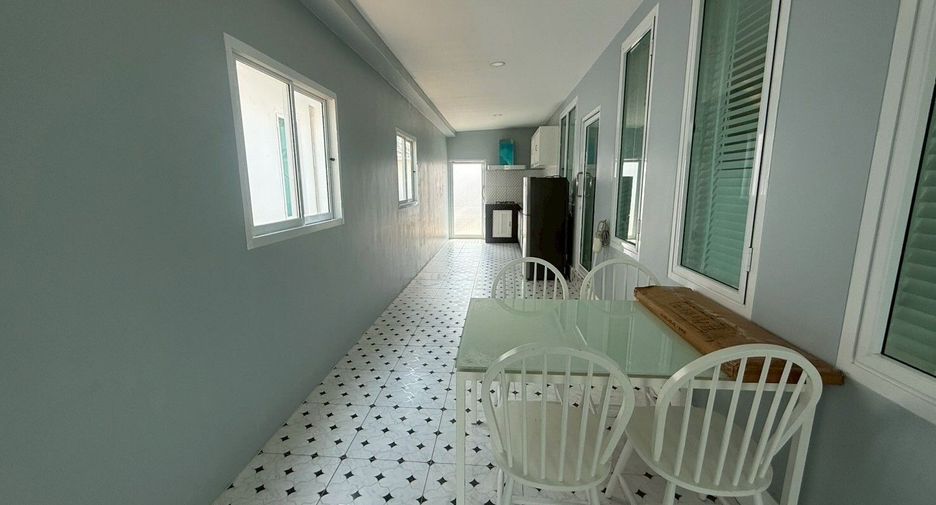 For rent 4 bedrooms villa in Hua Hin, Prachuap Khiri Khan
