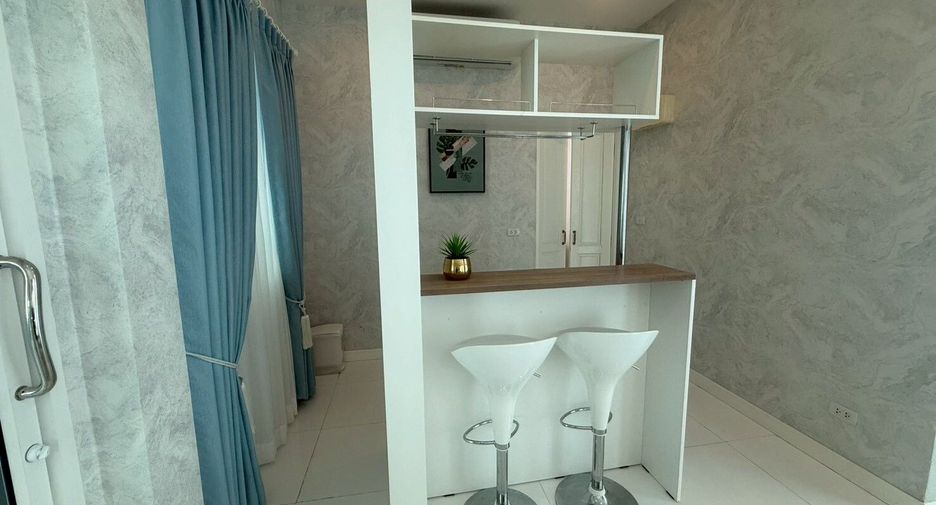 For rent 4 bedrooms villa in Hua Hin, Prachuap Khiri Khan