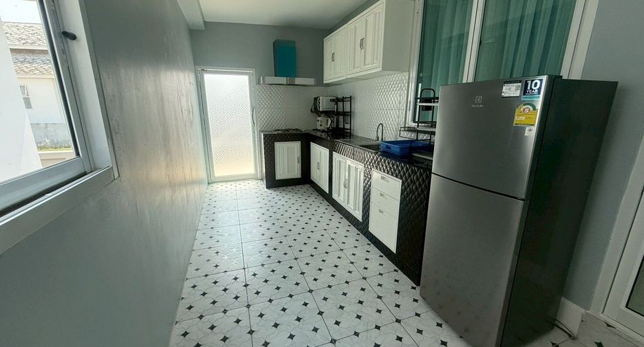 For rent 4 bedrooms villa in Hua Hin, Prachuap Khiri Khan