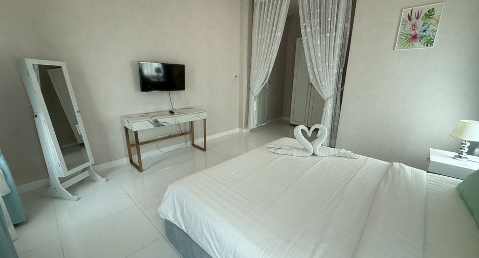 For rent 4 bedrooms villa in Hua Hin, Prachuap Khiri Khan