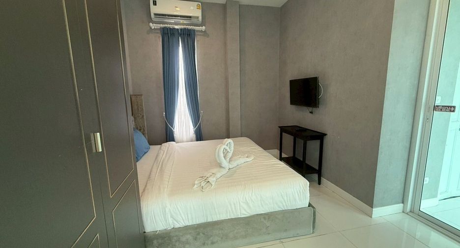For rent 4 bedrooms villa in Hua Hin, Prachuap Khiri Khan