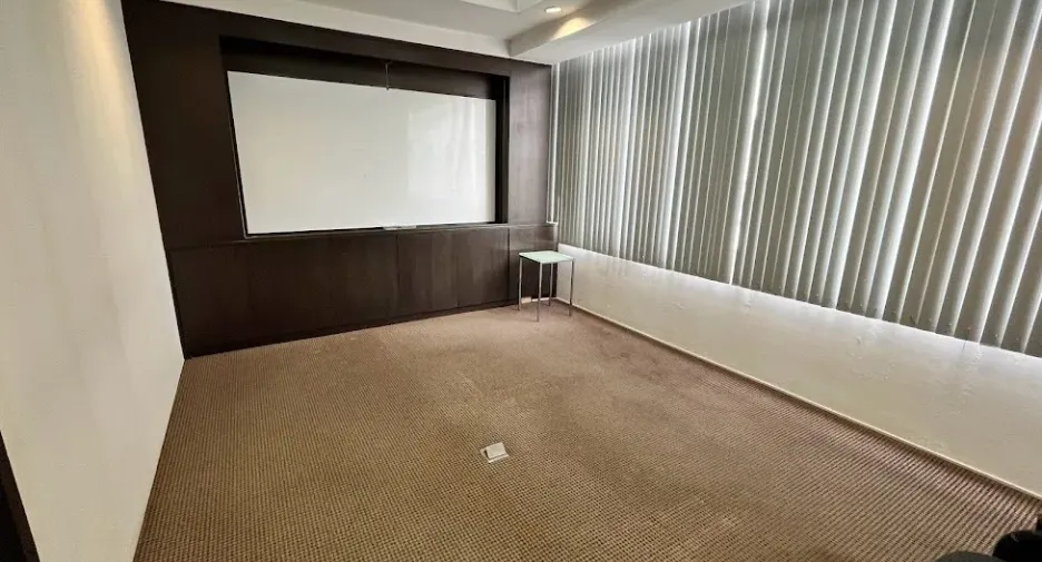 For sale 5 bedrooms townhouse in Prawet, Bangkok