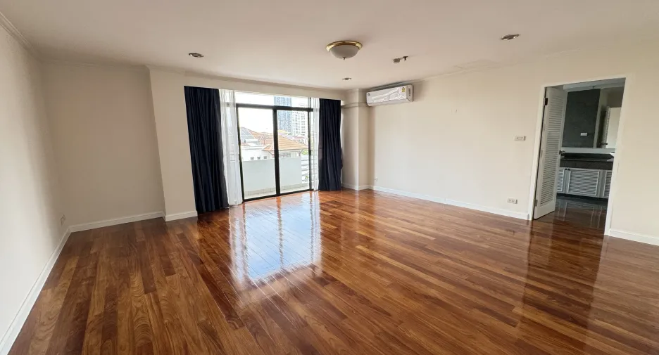 Apartment zur Miete mit 4 Zimmer in Watthana, Bangkok