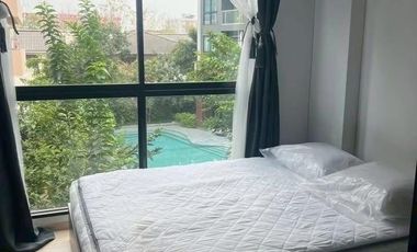 Wohnung zur Miete mit 1 Zimmer in Huai Khwang, Bangkok