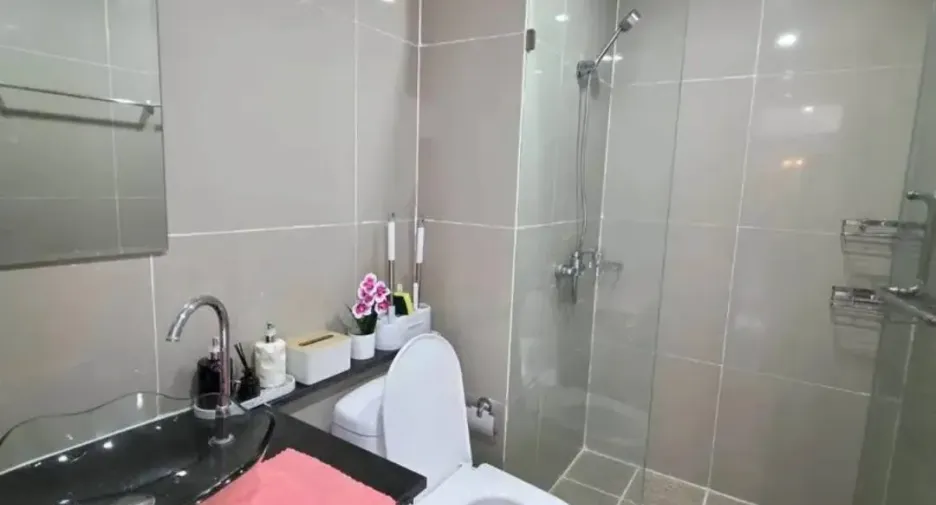 For rent 2 ベッドルーム condo in Bang Lamung, Chonburi
